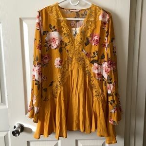 NWT Easel yellow bohemian tonic top size small
